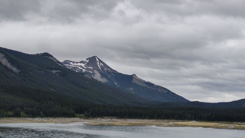 jasper-tour-medicine_lake