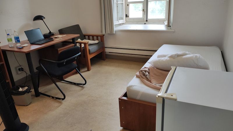 motreal-grey-nuns-residence room