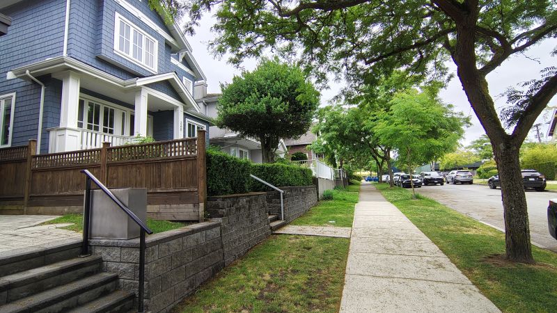 vancouver-Llt-Fraser-HomeAway-surroundings