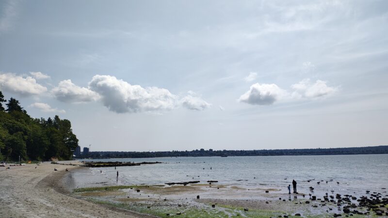 vancouver-stanley-park-seashore