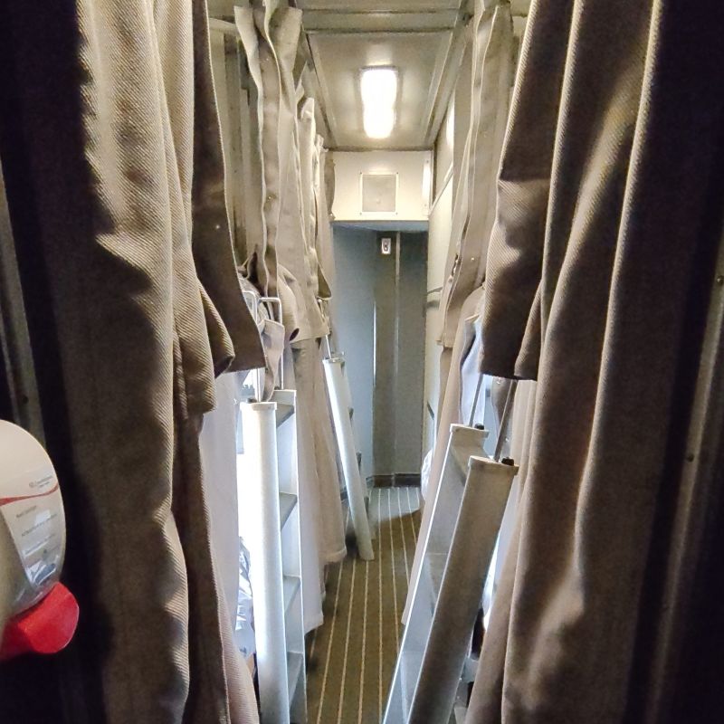 via-rail-canada-seat-arrange-for-sleep