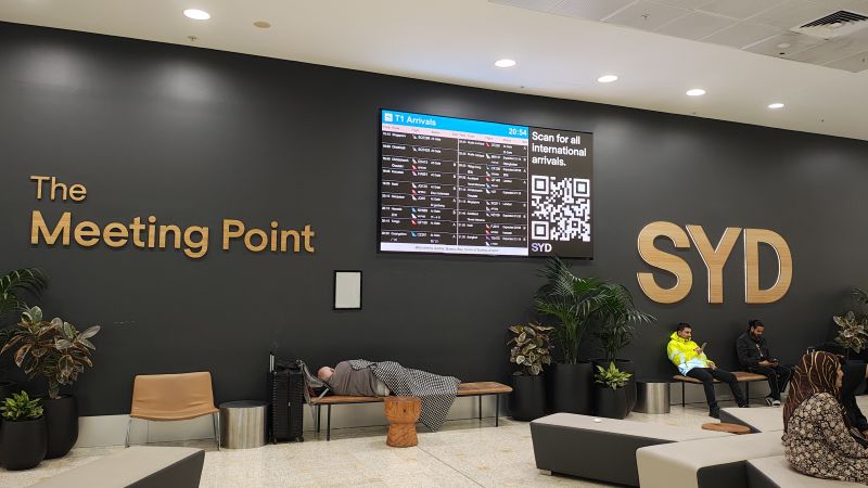 sydney-airport meeting point