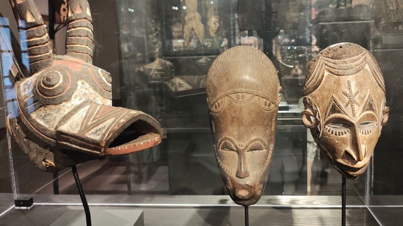 montreal-nuseum-masks