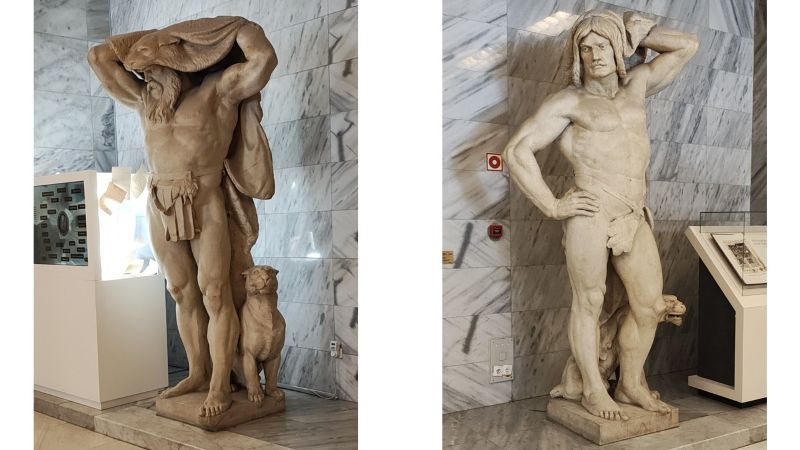 budapest-histry-museum-statue