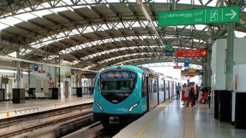 aluva-metro-station