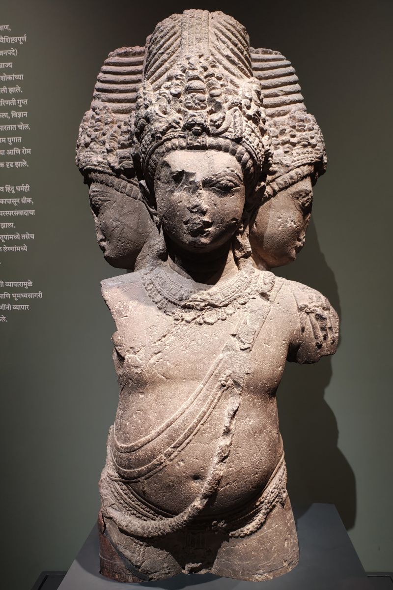 statue-mumbai-museum