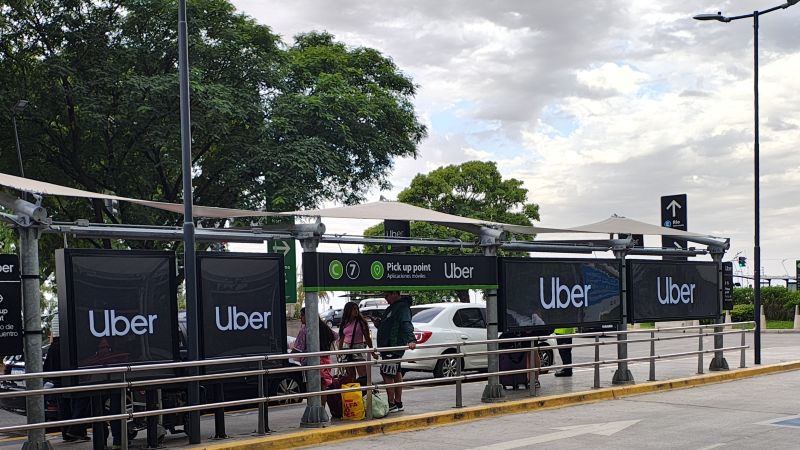 buenos-aires-jorge-newbery-airport-uber-pick-up-point