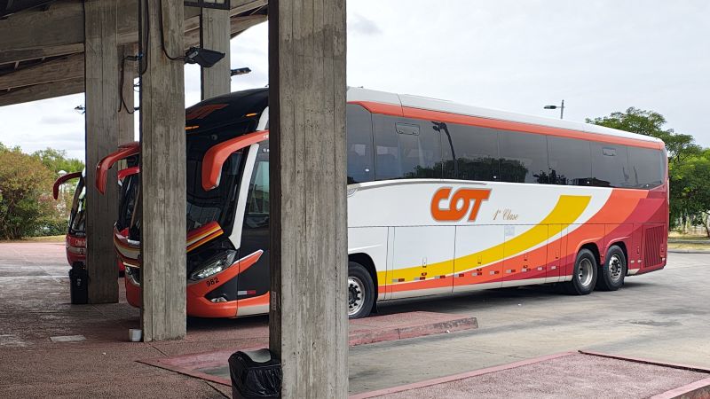 by-bus-from-colonia-to-montevideo
