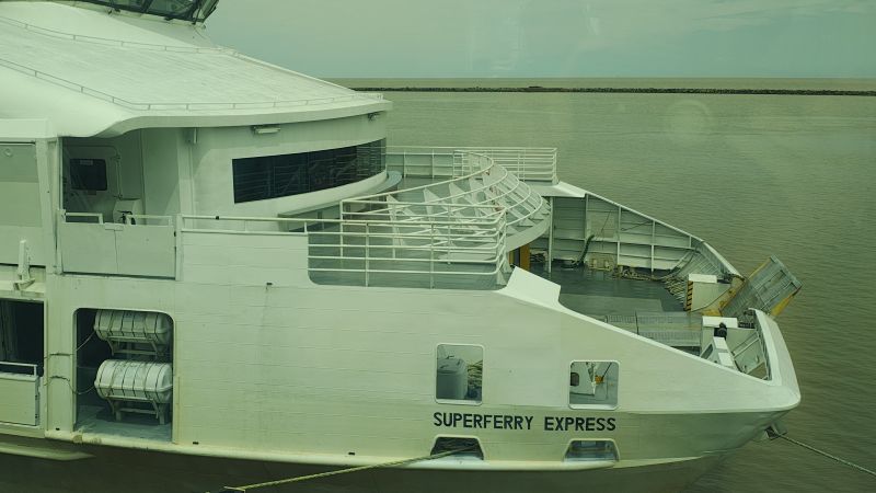 by-ferry-from-buenos-aires-to-colonia