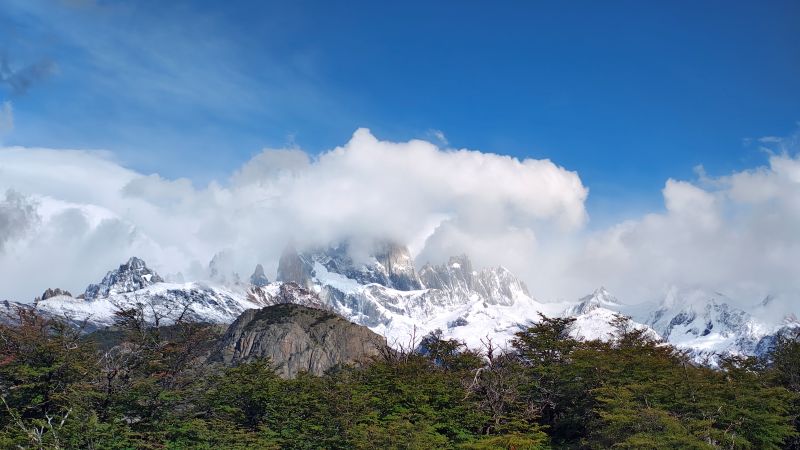 east-side-of-el-chalten-trekking