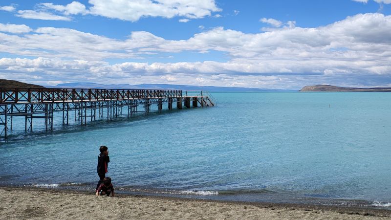 walking-around-el-calafate