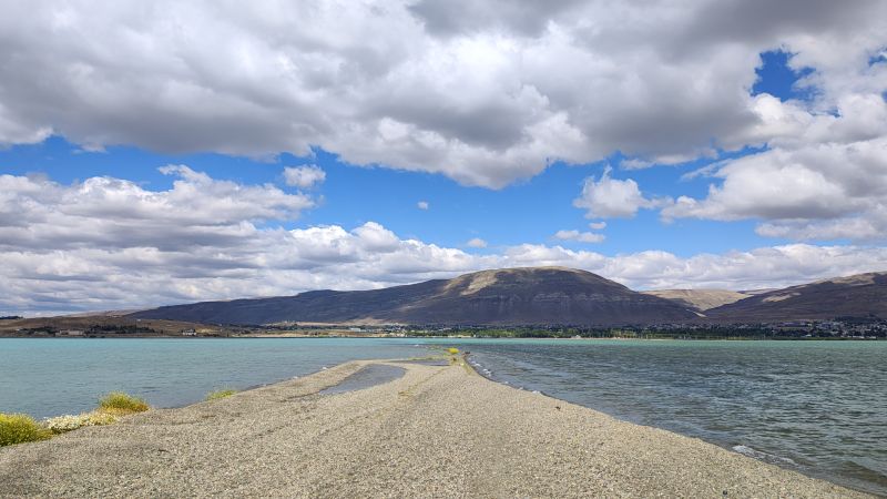 walking-around-el-calafate