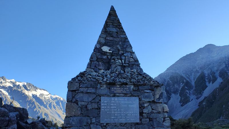 hooker-valley-aoraki-mt-cook