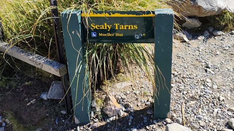 sealy-tarns-aoraki-mt-cook